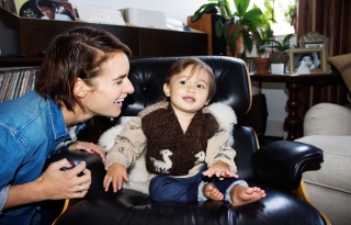 Marina Muñoz’s Sexy “Mamasita” Style