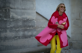 Carlyne Cerf de Dudzeele, Her Highness of High-Low